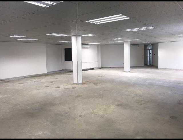 211M² OFFICE TO LET IN TYGER VALLEY